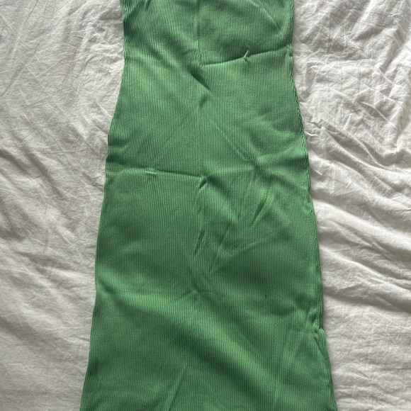 H&M Green Ribbed Midi Dress - Picture 3 of 3